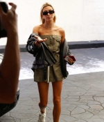 hailey-baldwin-steps-out-in-a-strapless-minidress-for-lunch-in-beverly-hills-los-angeles-2.jpg