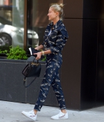 hailey-baldwin-out-and-about-in-new-york-07-05-2018-3.jpg