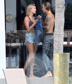 hailey-baldwin-and-justin-bieber-spotted-as-they-spend-the-morning-together-in-his-rental-mansion-in-miami-florida-3.jpg