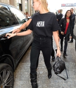 hailey-baldwin-September-22-Out-and-About-in-Milan-black-outfit-1.jpg