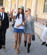 hailey-baldwin-joan-smalls-September-20-Out-and-About-in-Milan-2019-suit-italy-italia-4.jpg