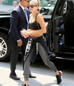 hailey-baldwin-August-1-Out-in-New-york-with-Kendall-Jenner-leaving-gotham-gym-black-leggins-hat-sports-nike-13.jpg
