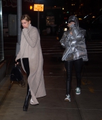 kendall-jenner-and-hailey-baldwin-out-in-nyc-february-2017_281029.jpg
