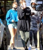 hailey-bieber-October-14-At-Earth-Bar-in-West-Hollywood-with-Justin-Skye-18.jpg