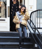 kendall-jenner-and-hailey-baldwin-out-in-nyc-january-2017_28929.jpg